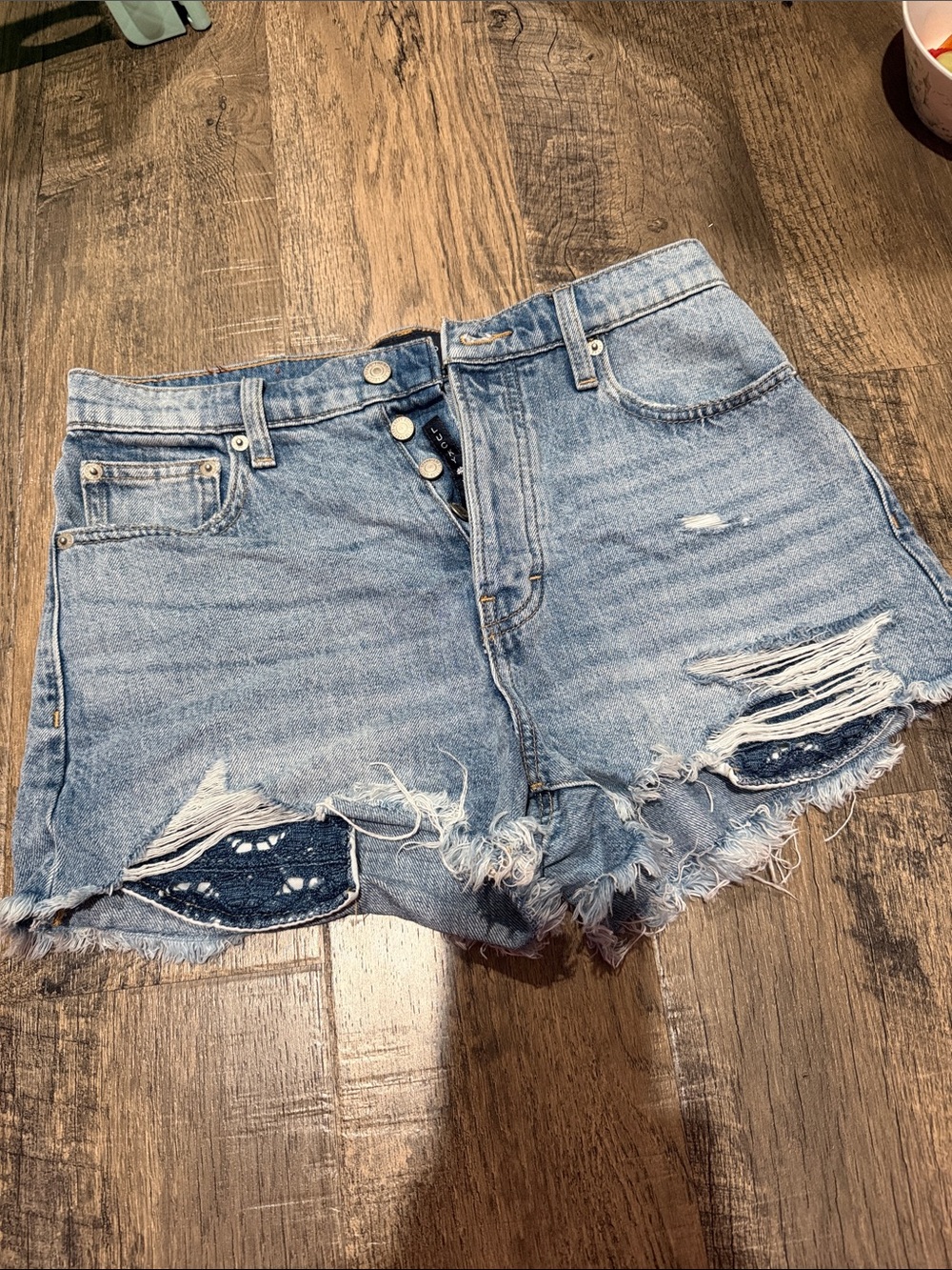 Lucky Brand Medium Blue Distressed Denim Shorts Mom High Rise Short 4/27